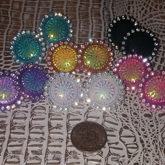 Handmade beaded earrings, badge reels - Picture 1 of 4